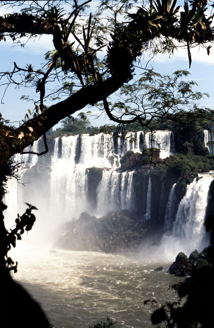 waterfall brazil iguazú waterfalls free photo