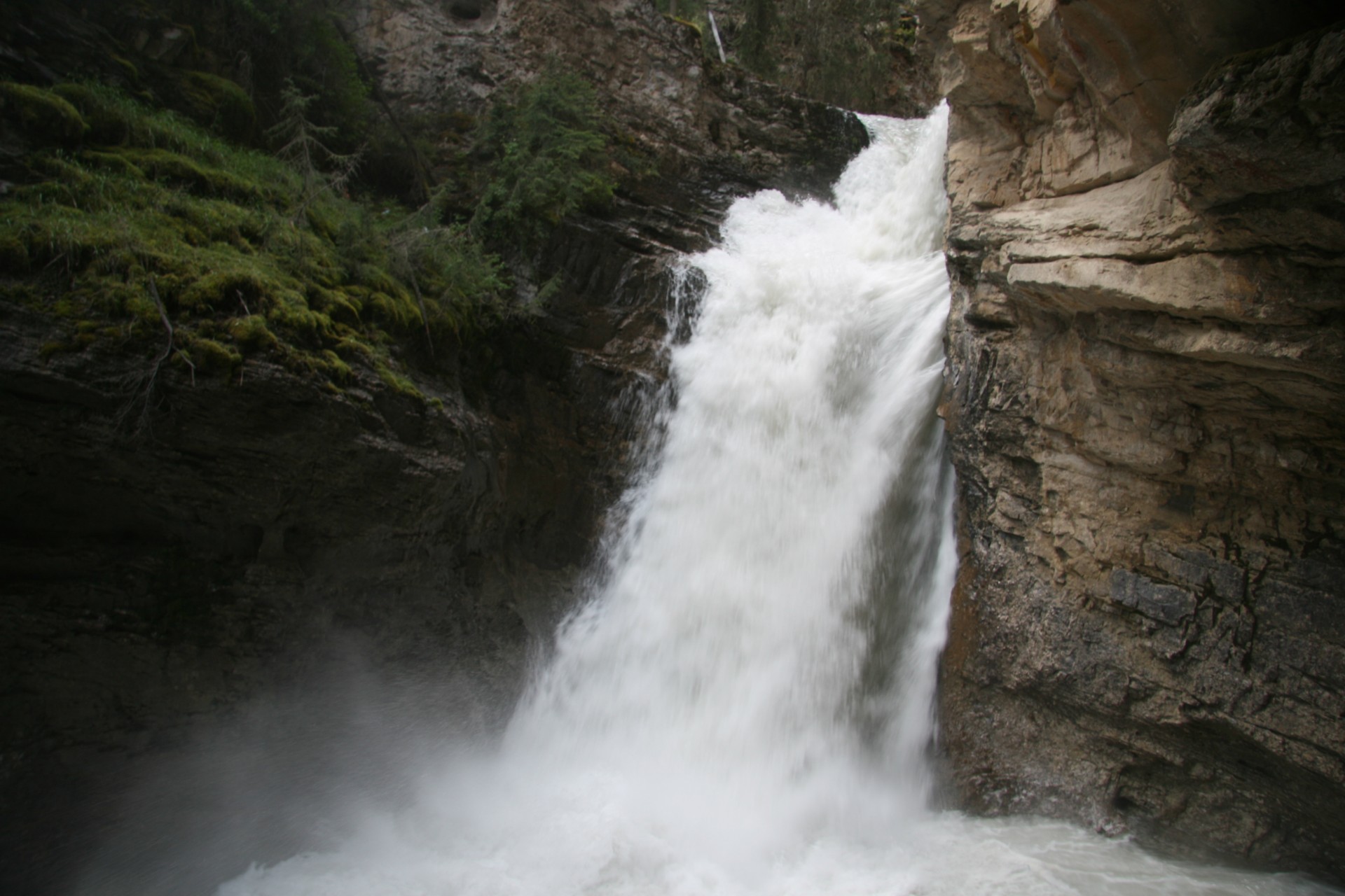 waterfall mountains waterfall mountains free photo