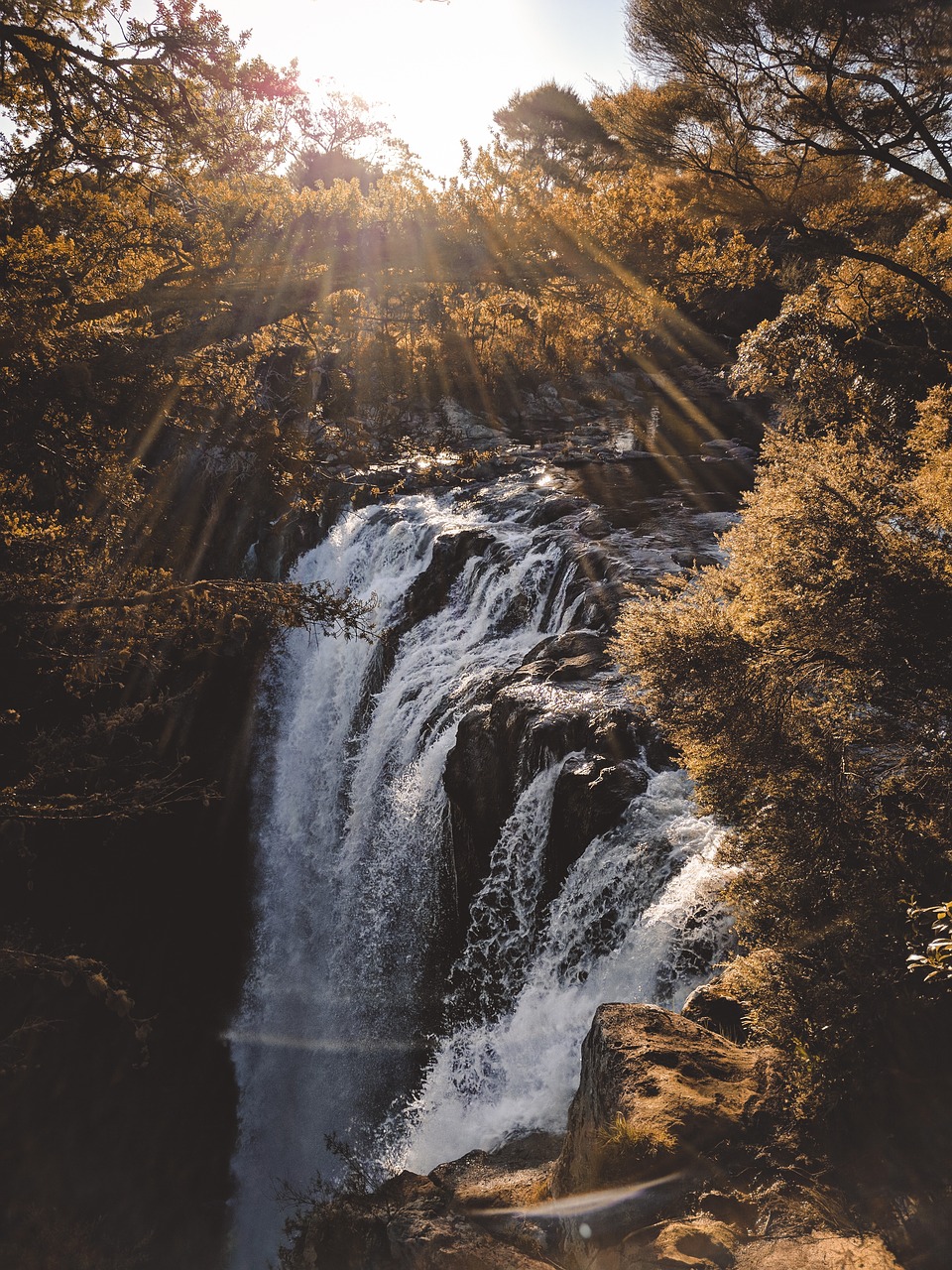 waterfalls rocks hill free photo