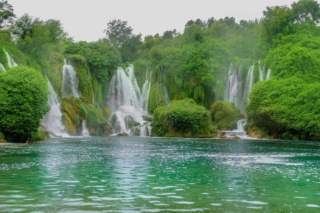 waterfalls  nature  water free photo