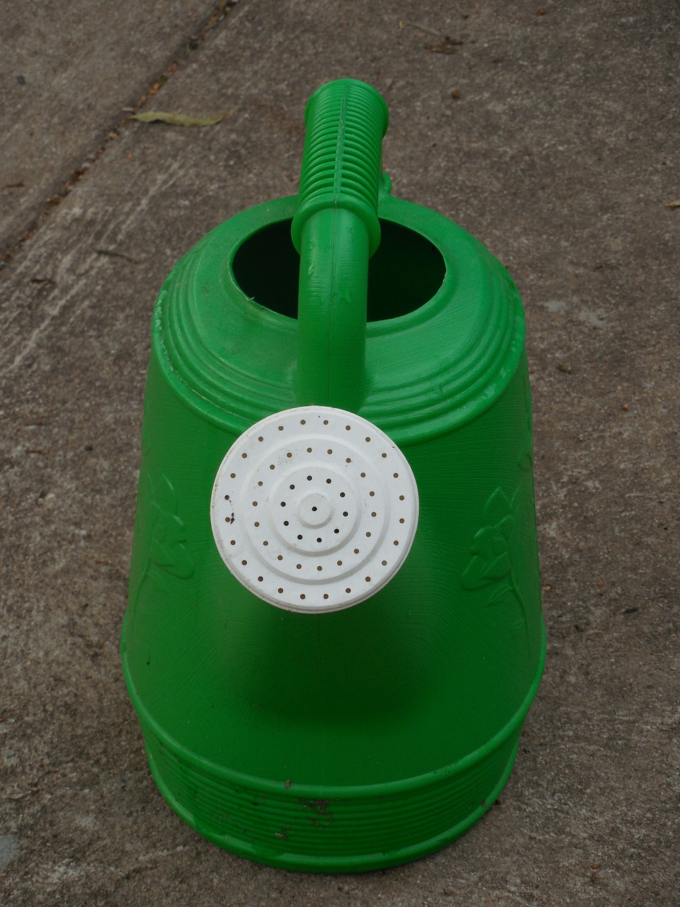 watering can nozzle water free photo