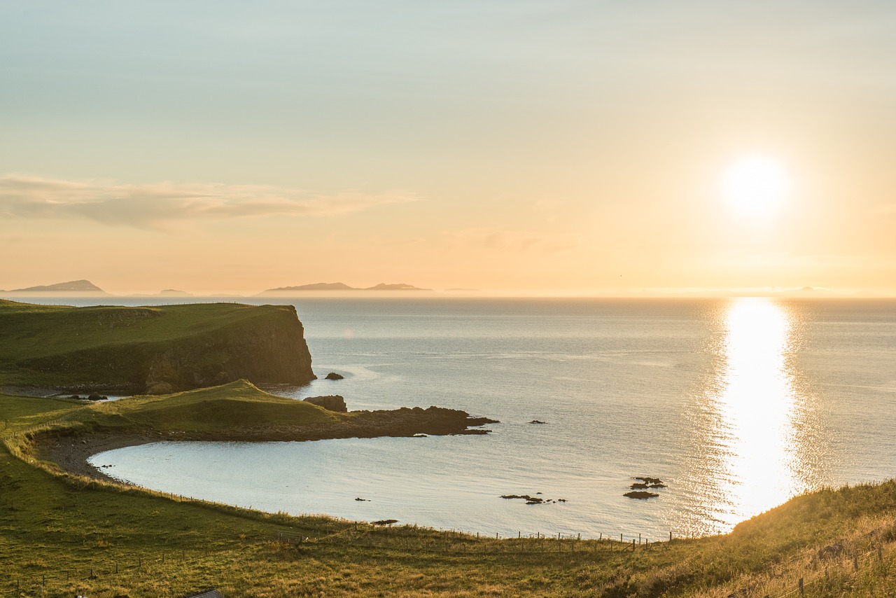 waternish trumpan coast free photo