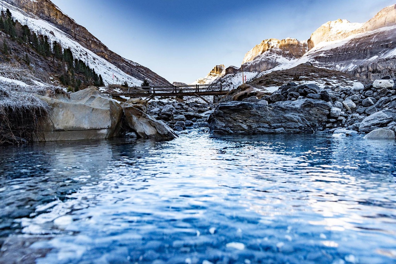 waters kandersteg snow free photo