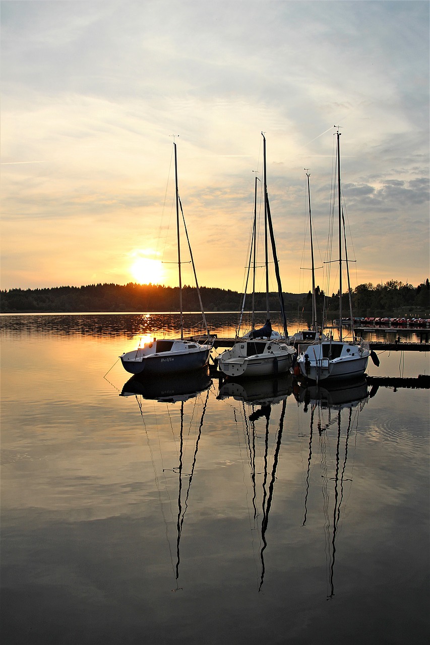 waters sailing boat reflection free photo