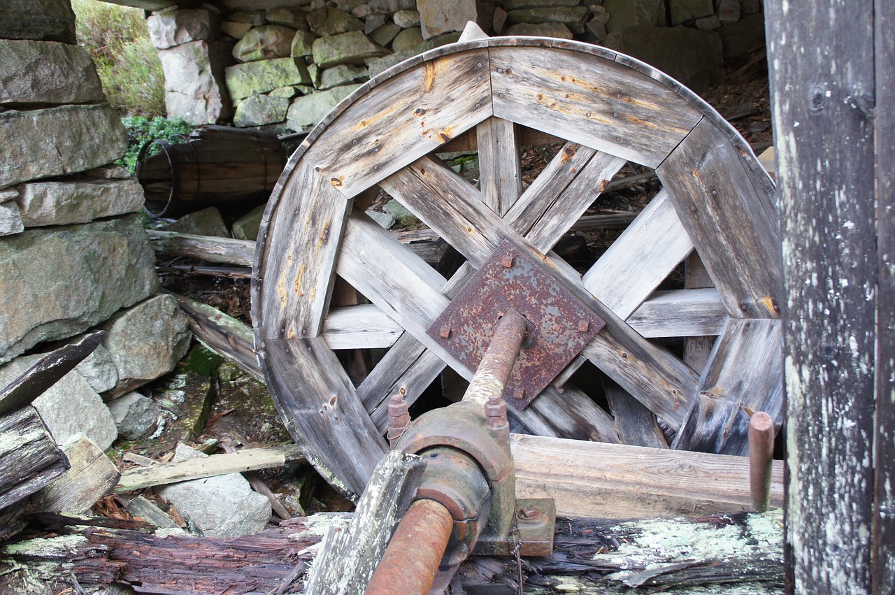 waterwheel old historic free photo