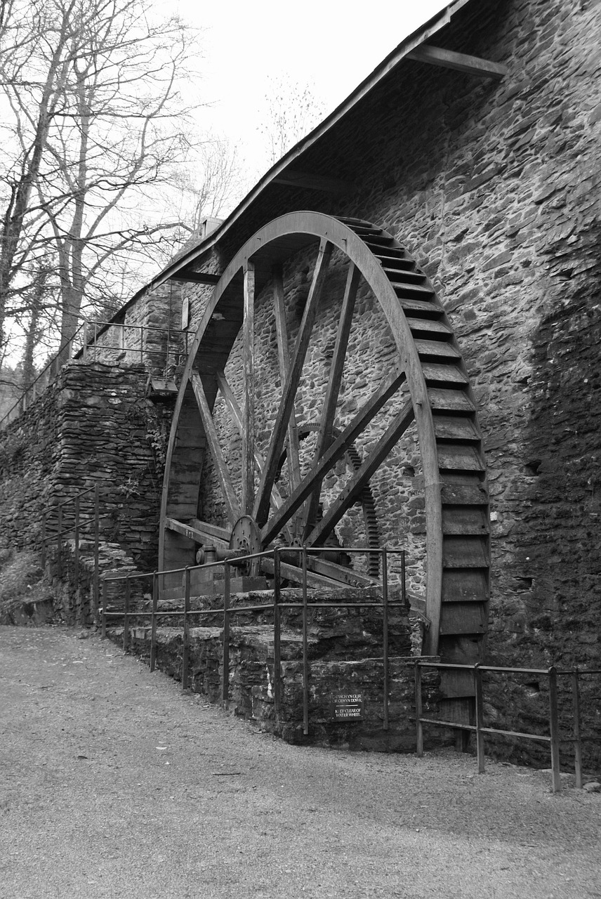 waterwheel mill old free photo