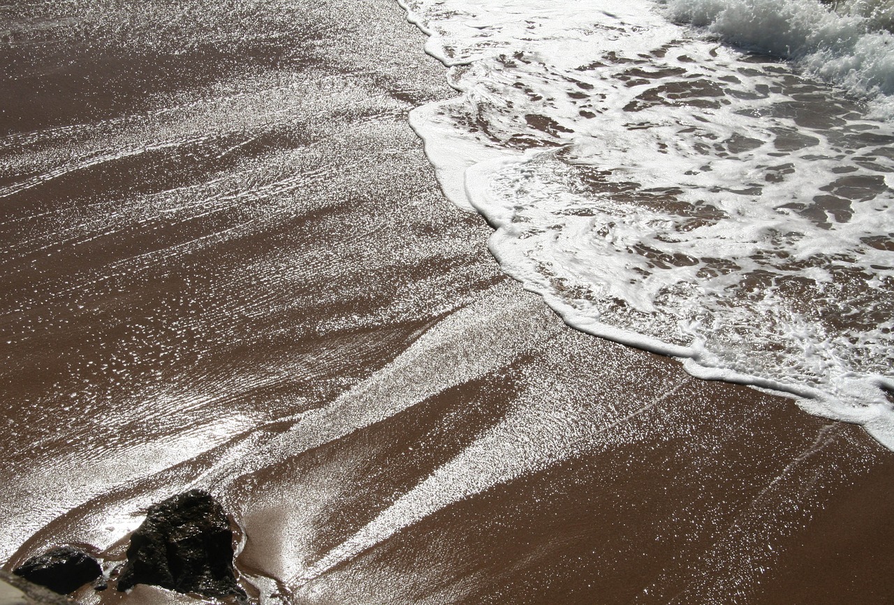 wave pierre sand free photo