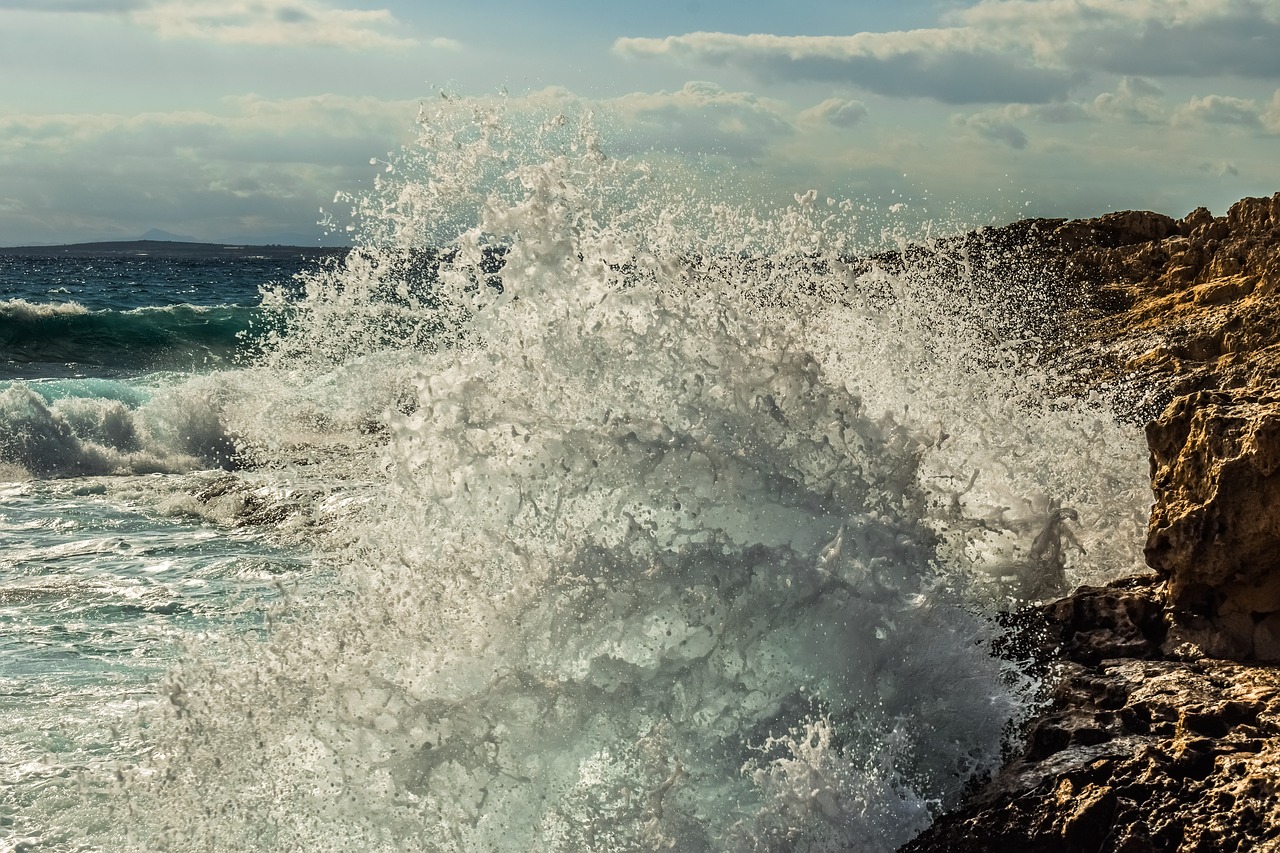 wave  smashing  sea free photo