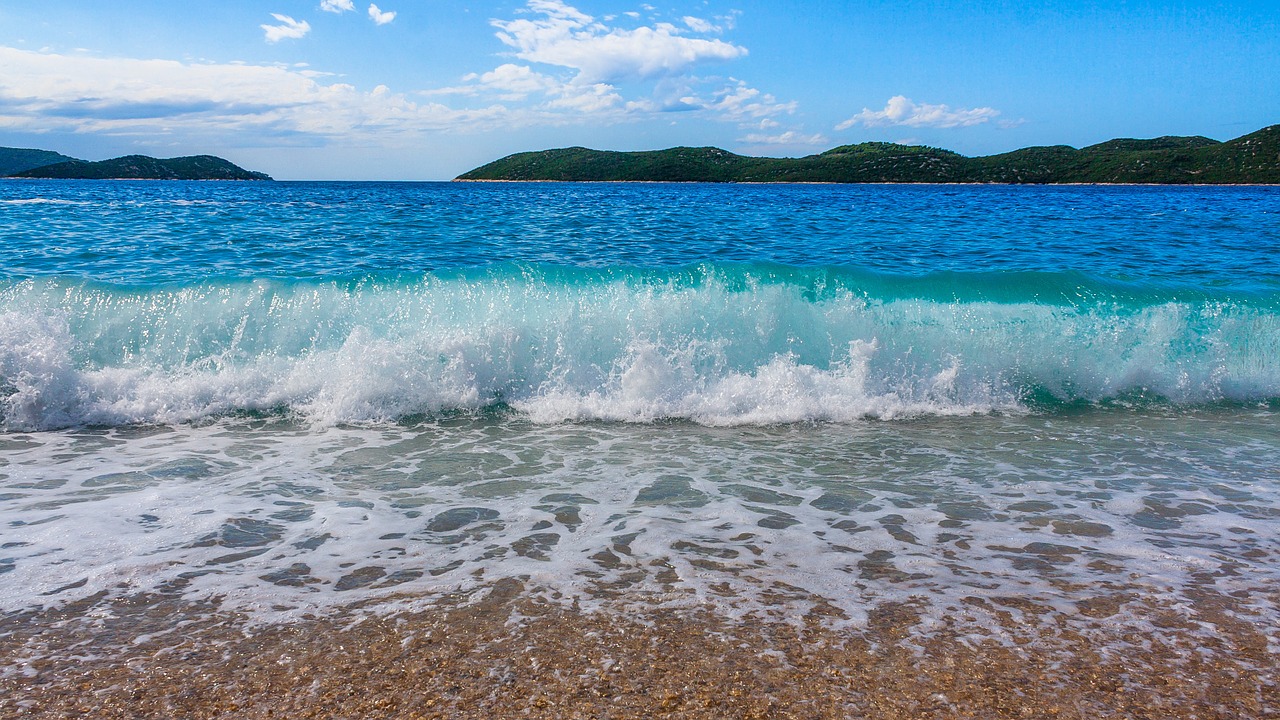 wave sea blue free photo