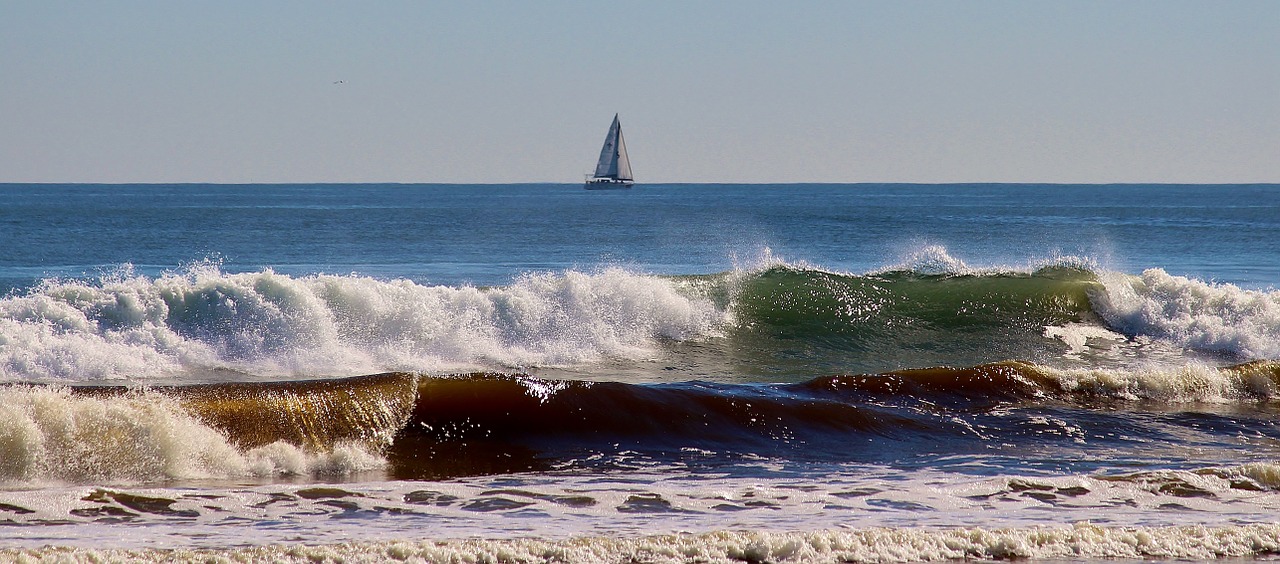 wave spray foam free photo