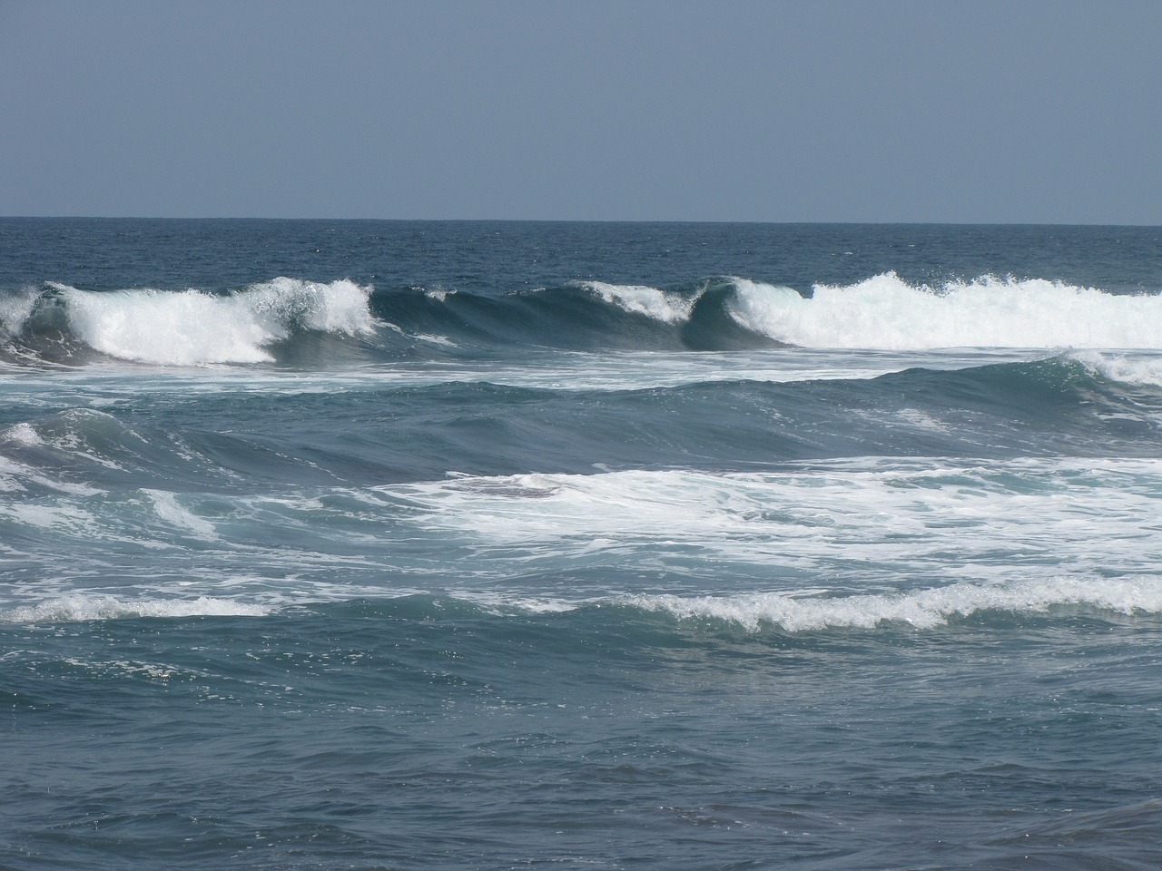 waves cuyutlan mexico free photo