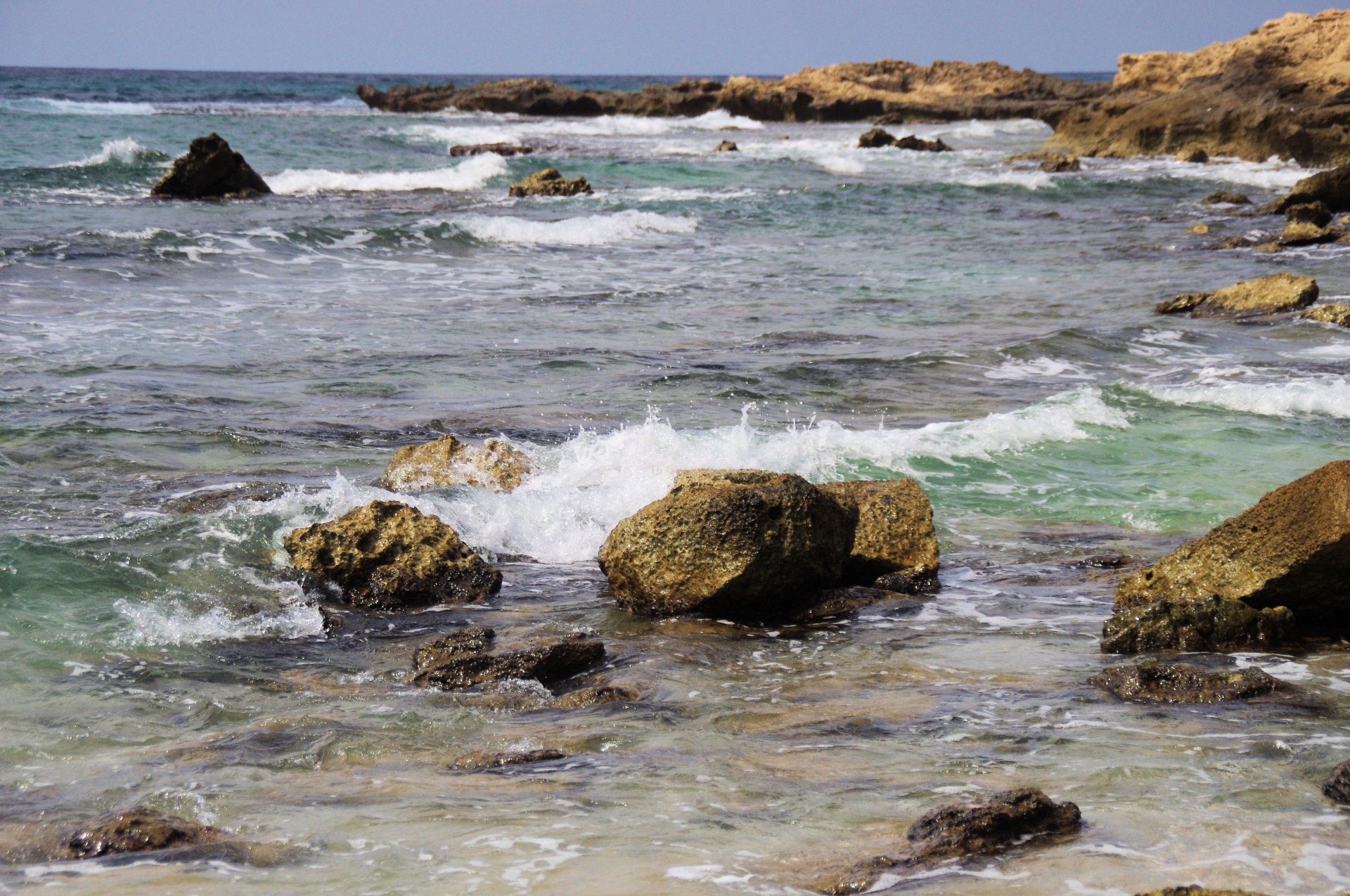 rocky pool rocks free photo