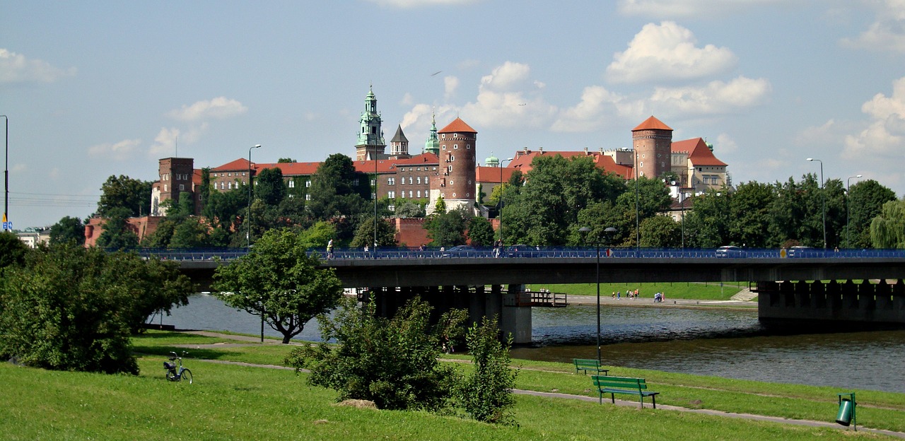 wawel castle poland free photo