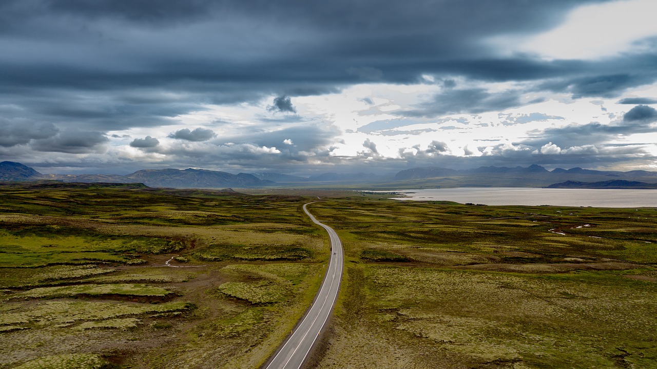 way  iceland  zdrona free photo