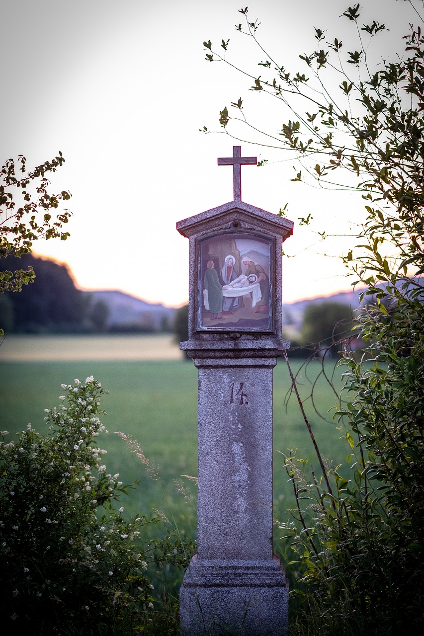 way of the cross  christianity  statue free photo