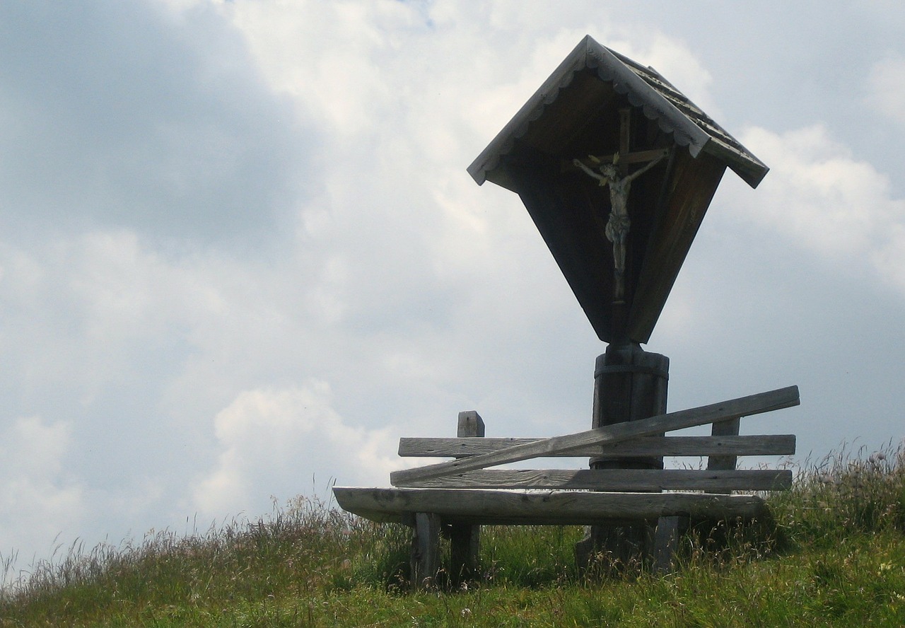 wayside cross bank clouds free photo