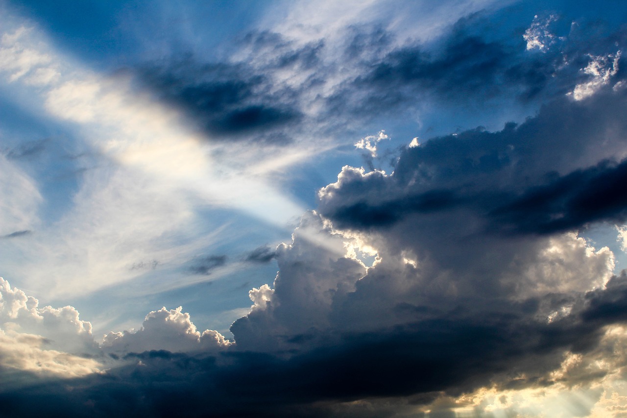 weather sunbeam clouds free photo