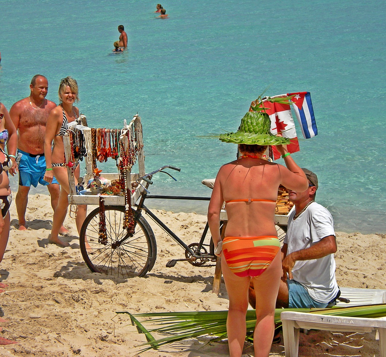 weaver of palm hats varadero beach craftsman free photo