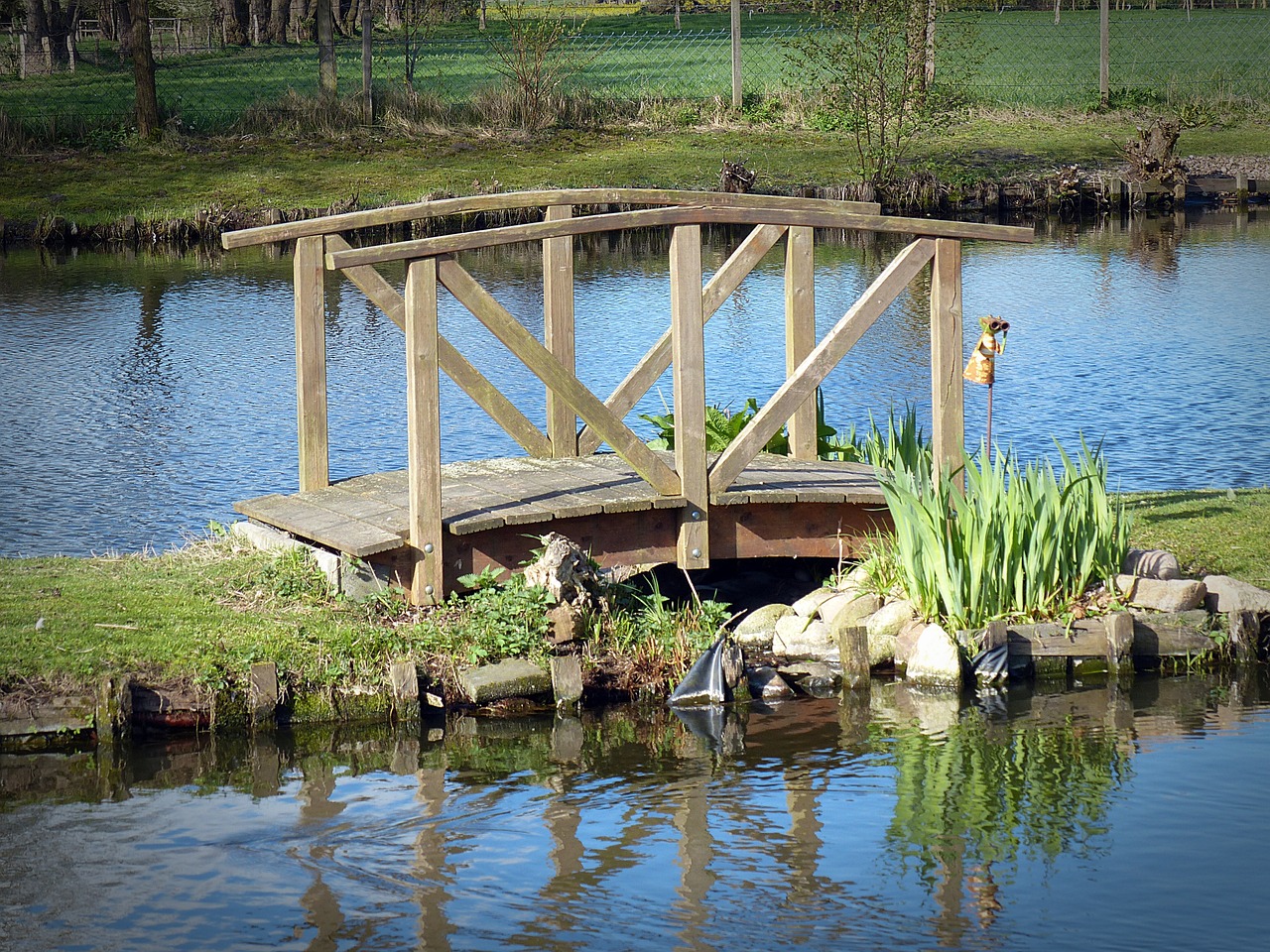 web bridge garden design free photo