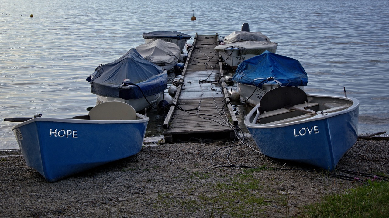 web pier boats free photo