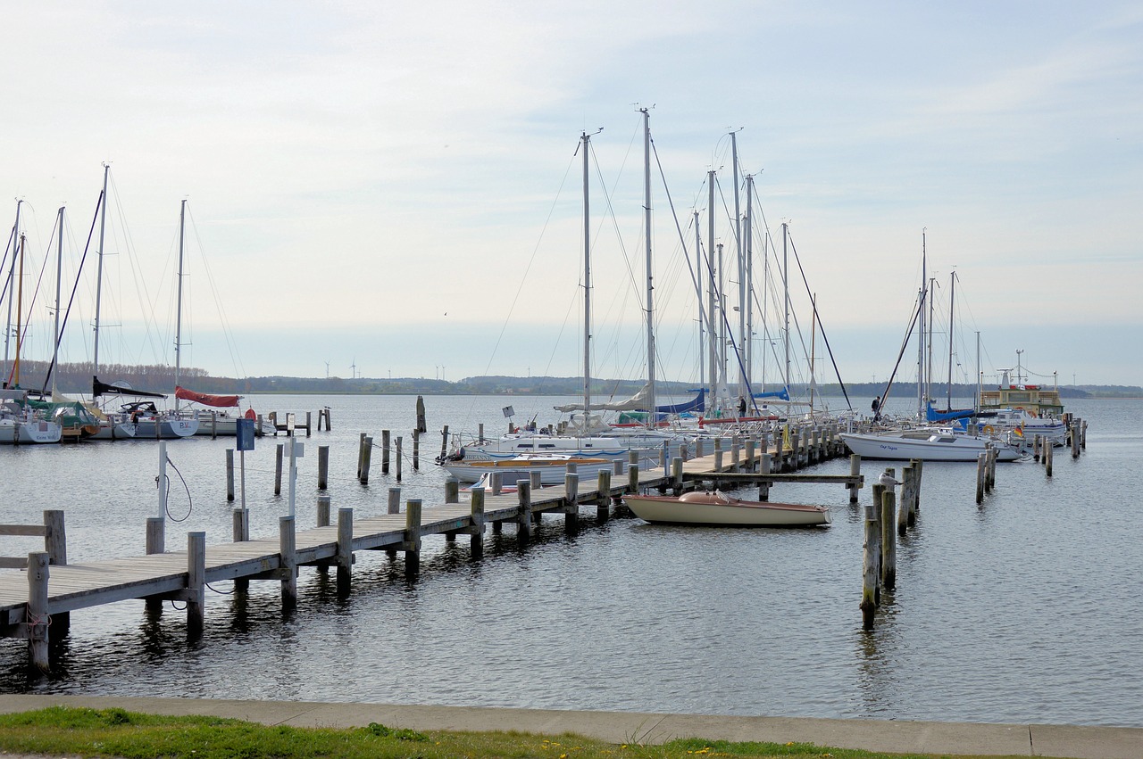 web boats ship free photo