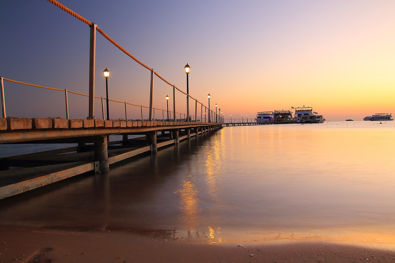 web piers long exposure free photo