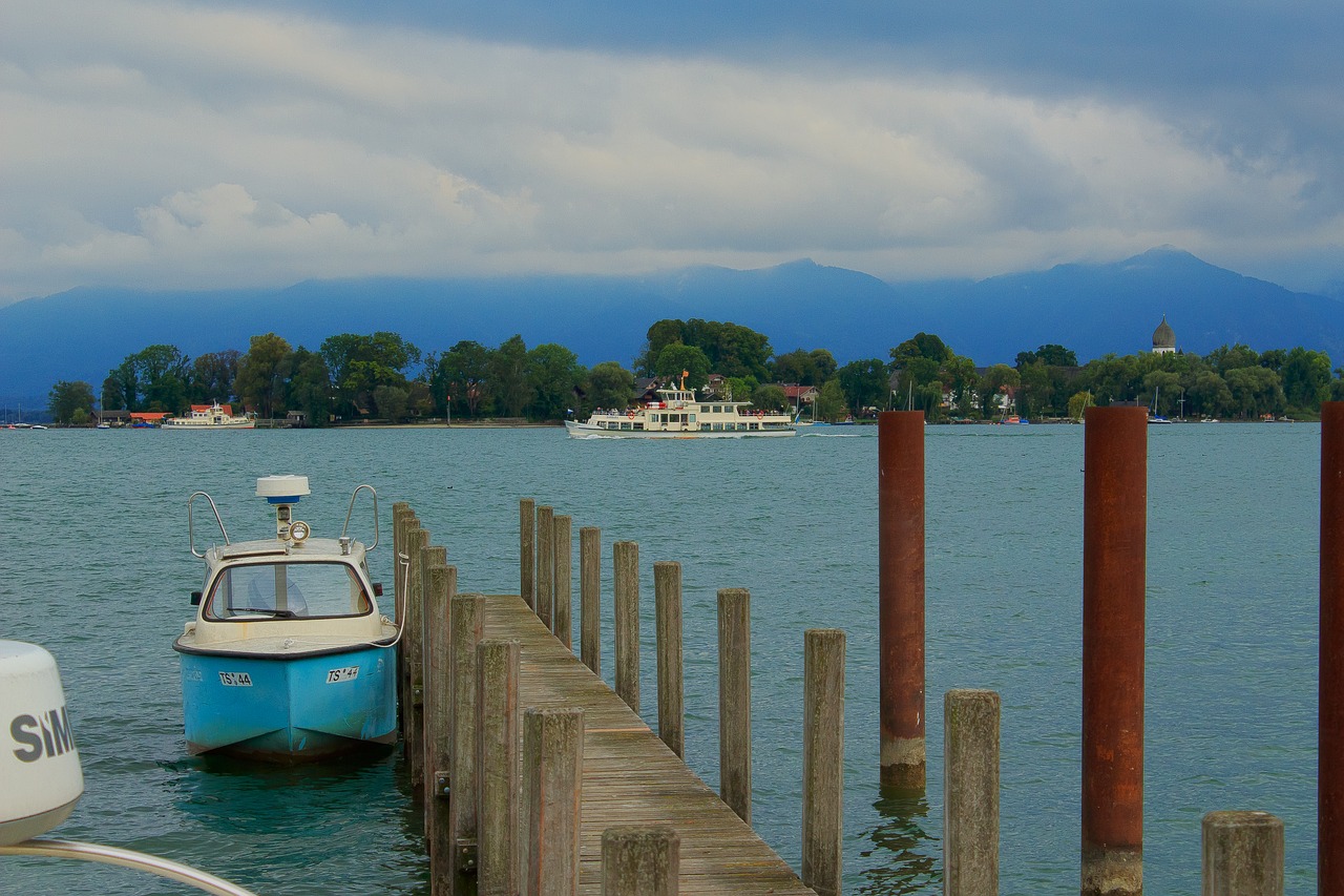 web  boat  island free photo