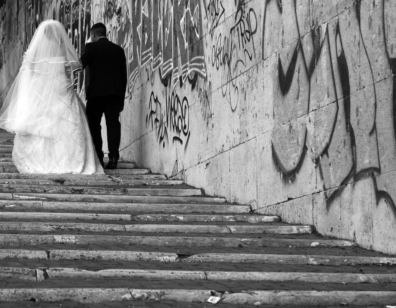 wedding graffiti love free photo