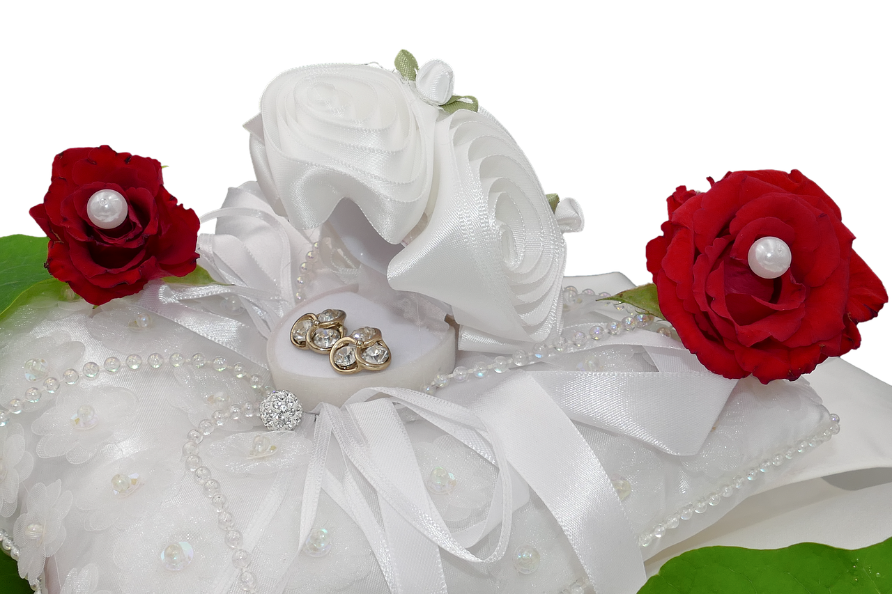 wedding ring pillow roses free photo