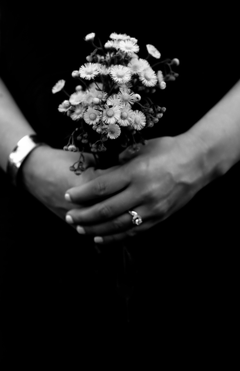 wedding  bouquet  ring free photo