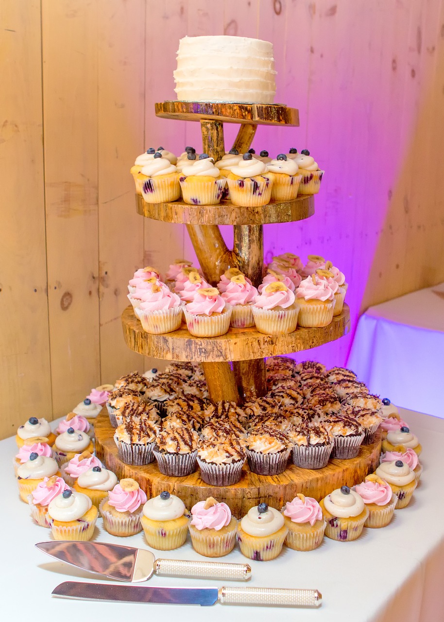 wedding  cake  cupcake free photo