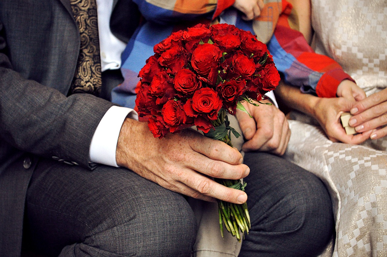 wedding bouquet red free photo