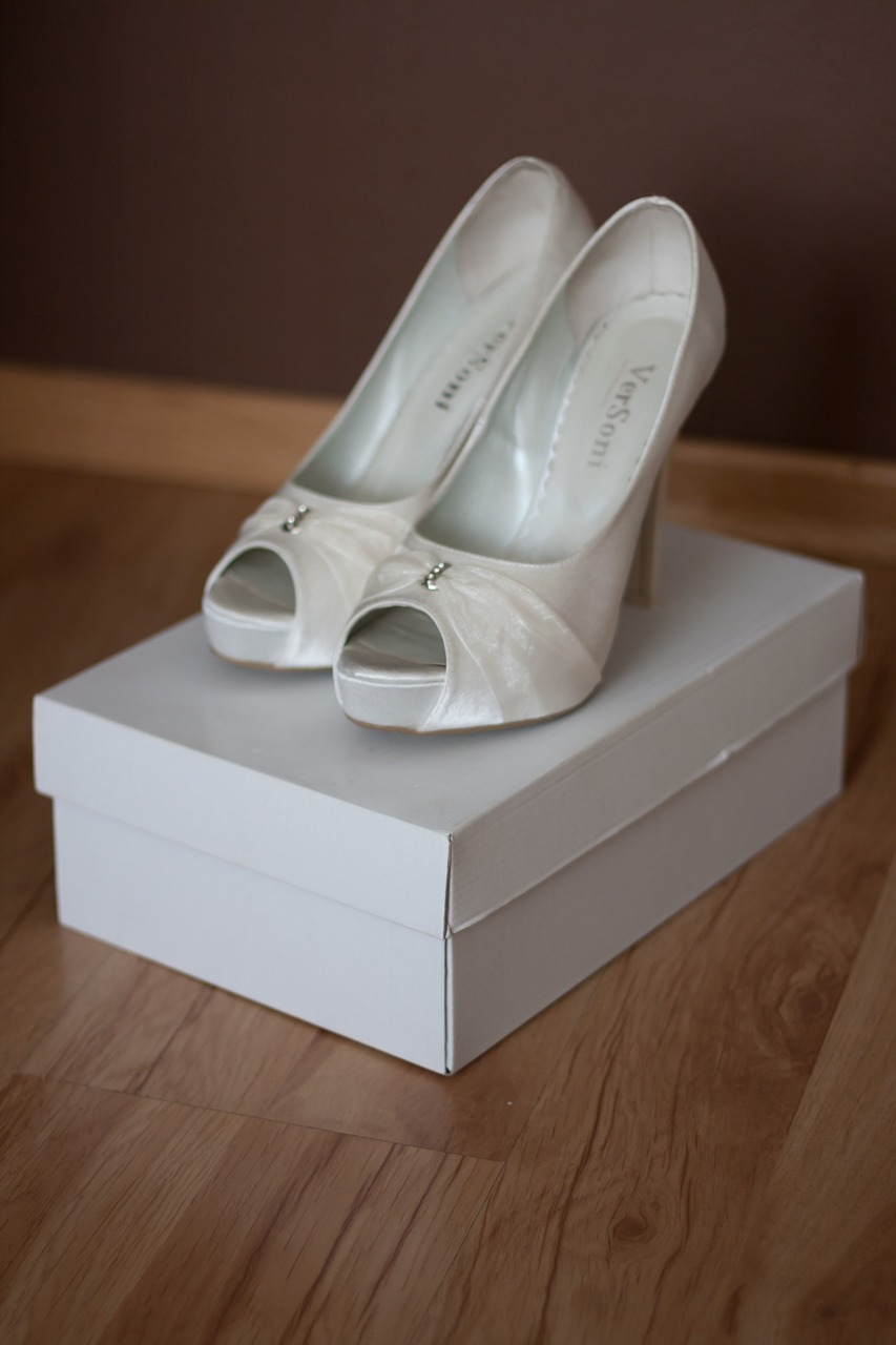 wedding shoes higheels free photo