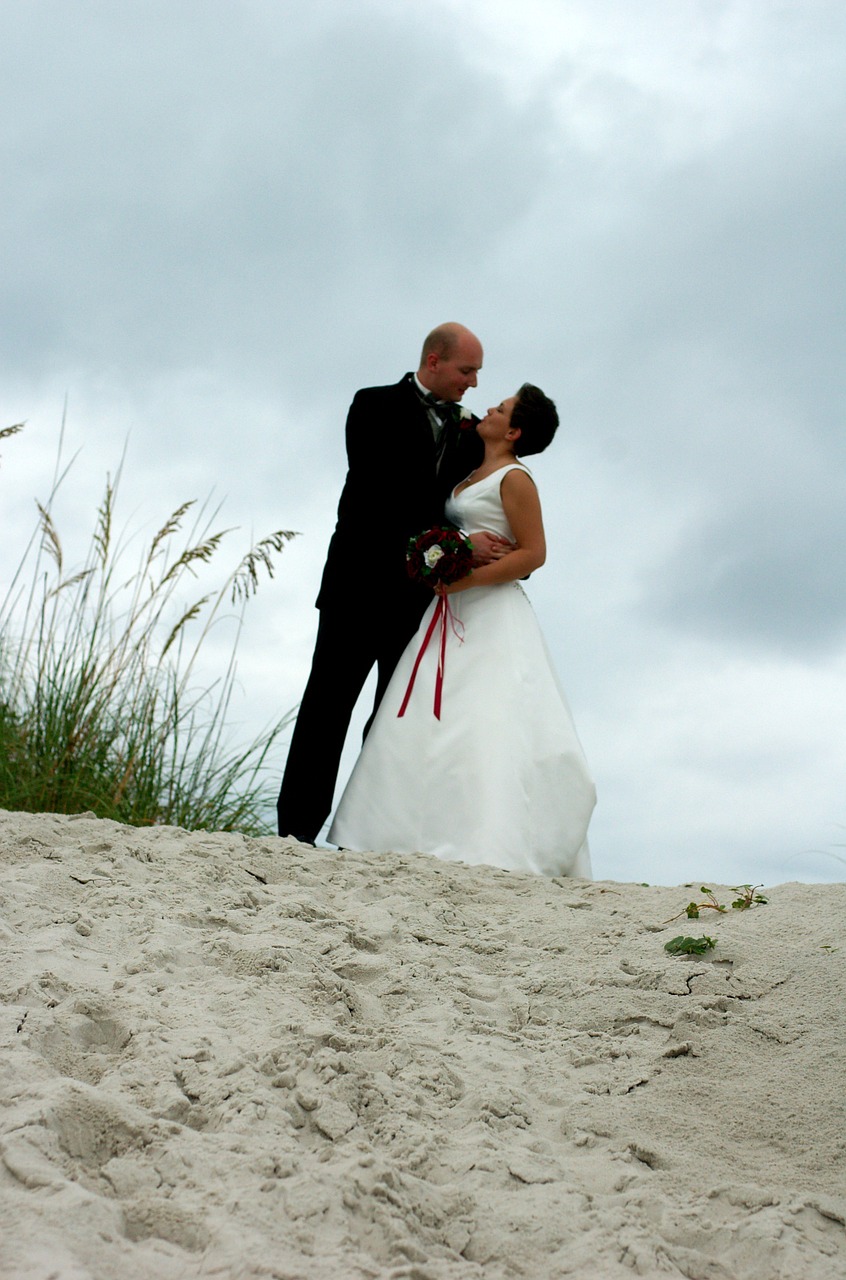wedding beach couple free photo