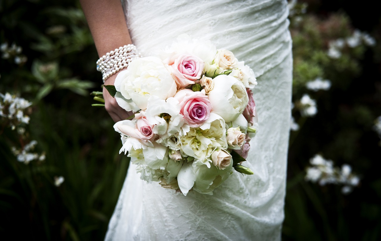 wedding bouquet flowers roses free photo