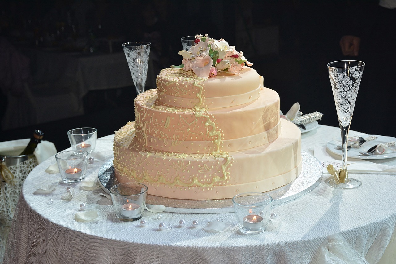 wedding cake table ceremony free photo