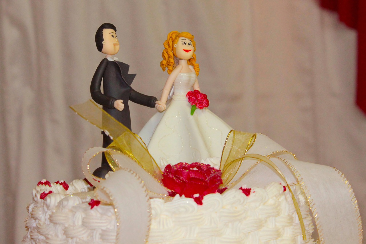 wedding cake toppers married wedding cake free photo