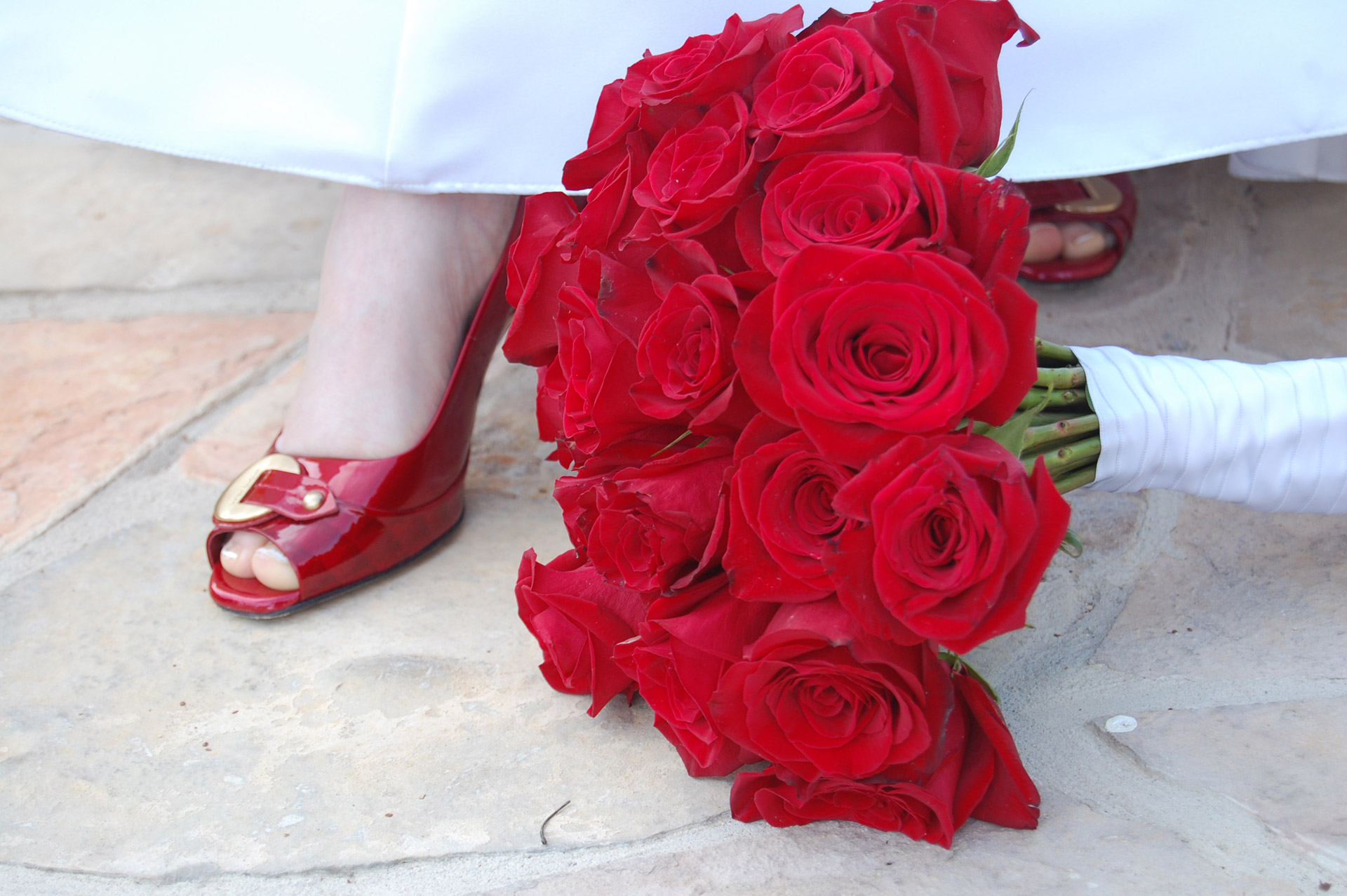 red shoes wedding day flowers roses free photo