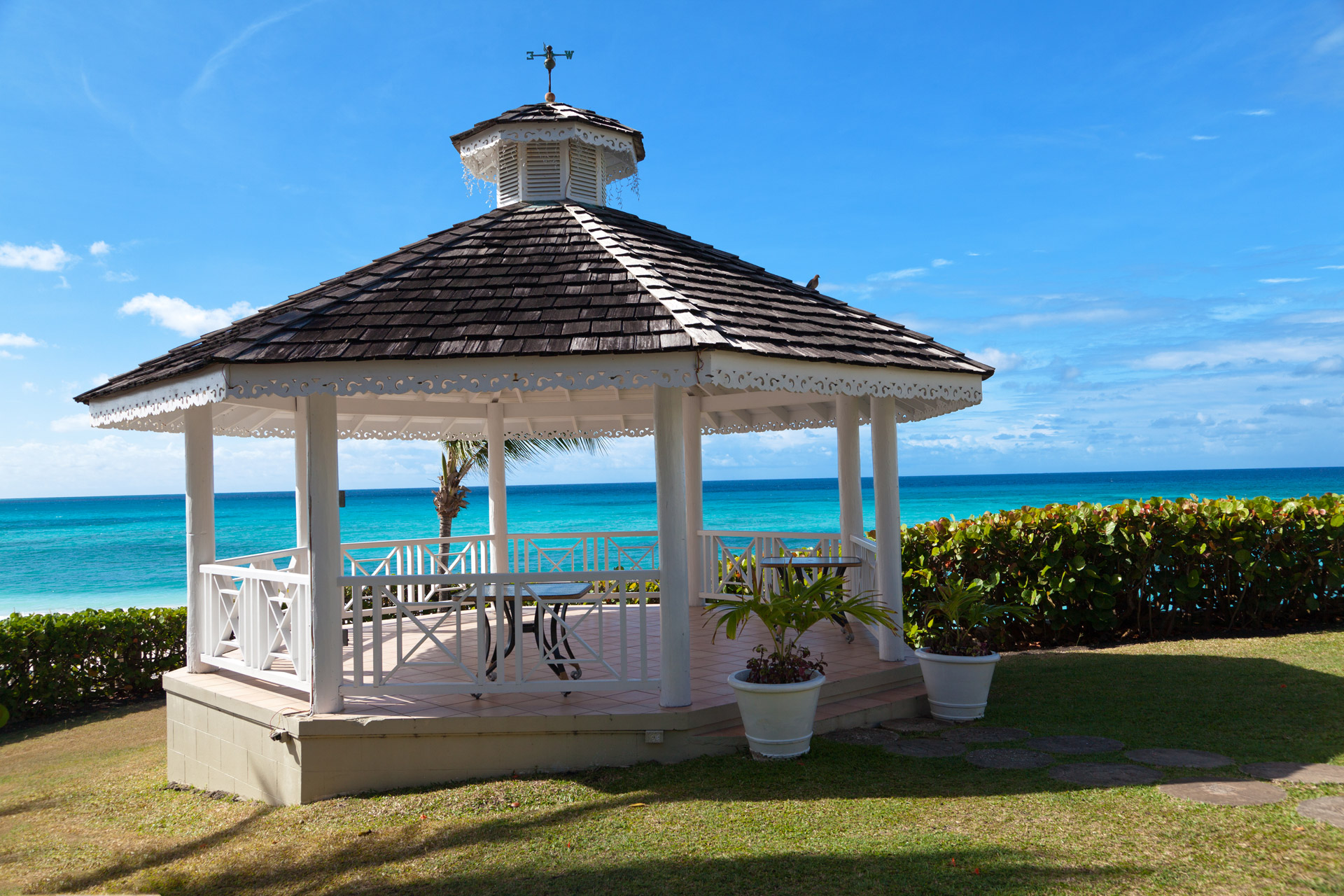 gazebo ocean view free photo