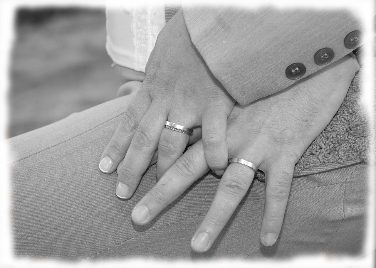 wedding rings rings black white free photo