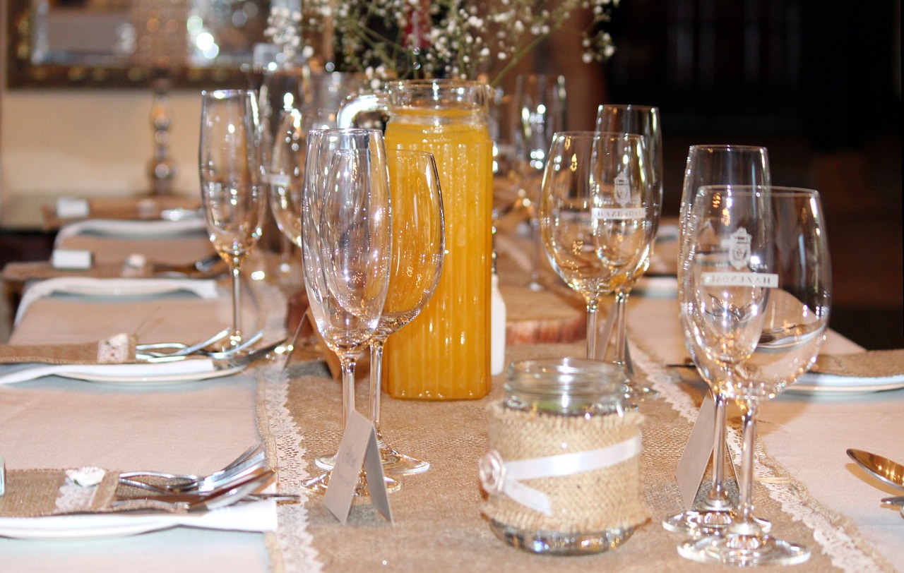 wedding table glasses plate free photo