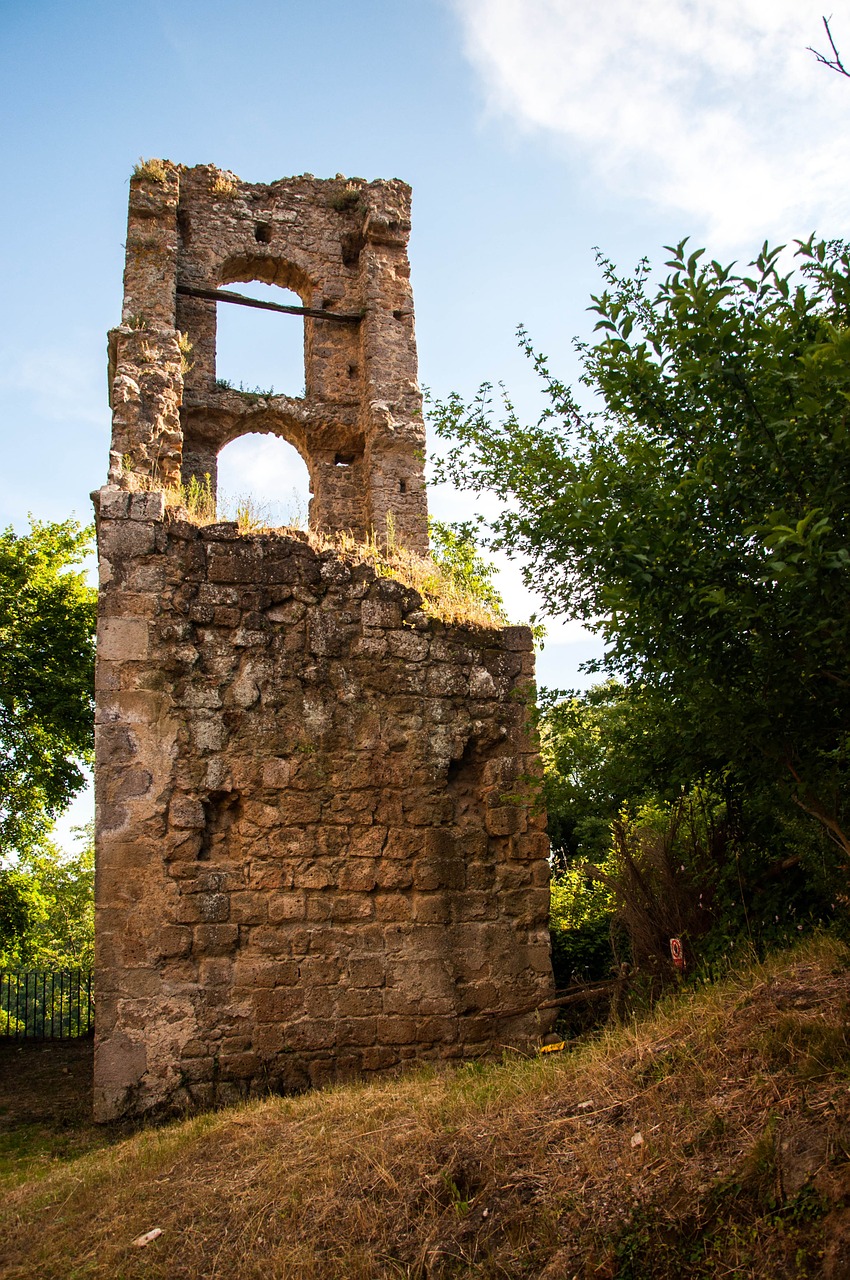 weekend ruins italy free photo