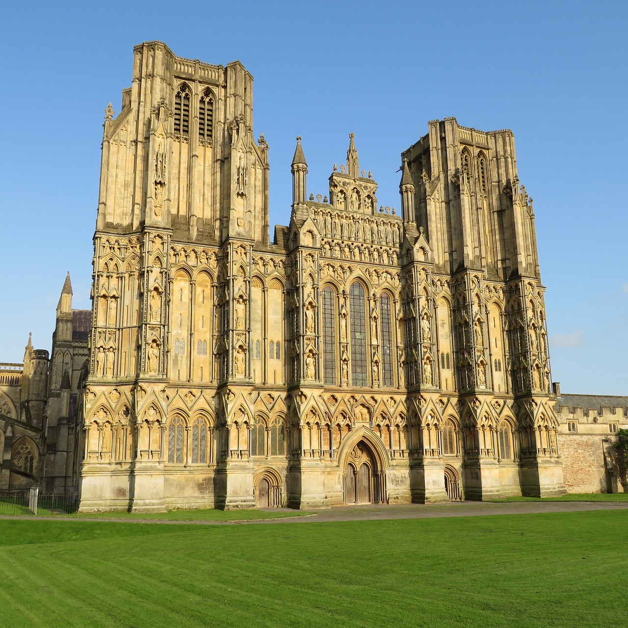 wells cathedral somerset free photo