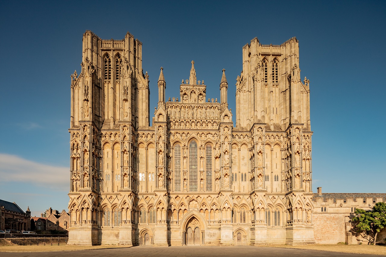 wells cathedral  wells  cathedral free photo