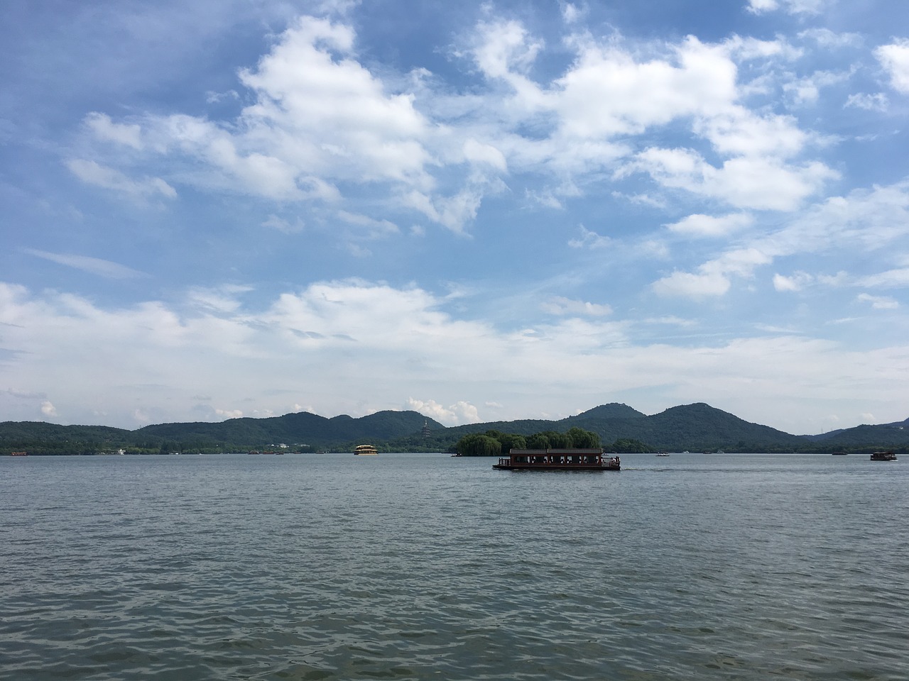 west lake blue sky the scenery free photo