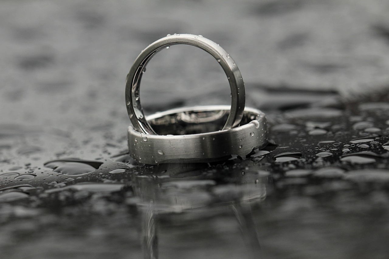 wet ring wedding free photo