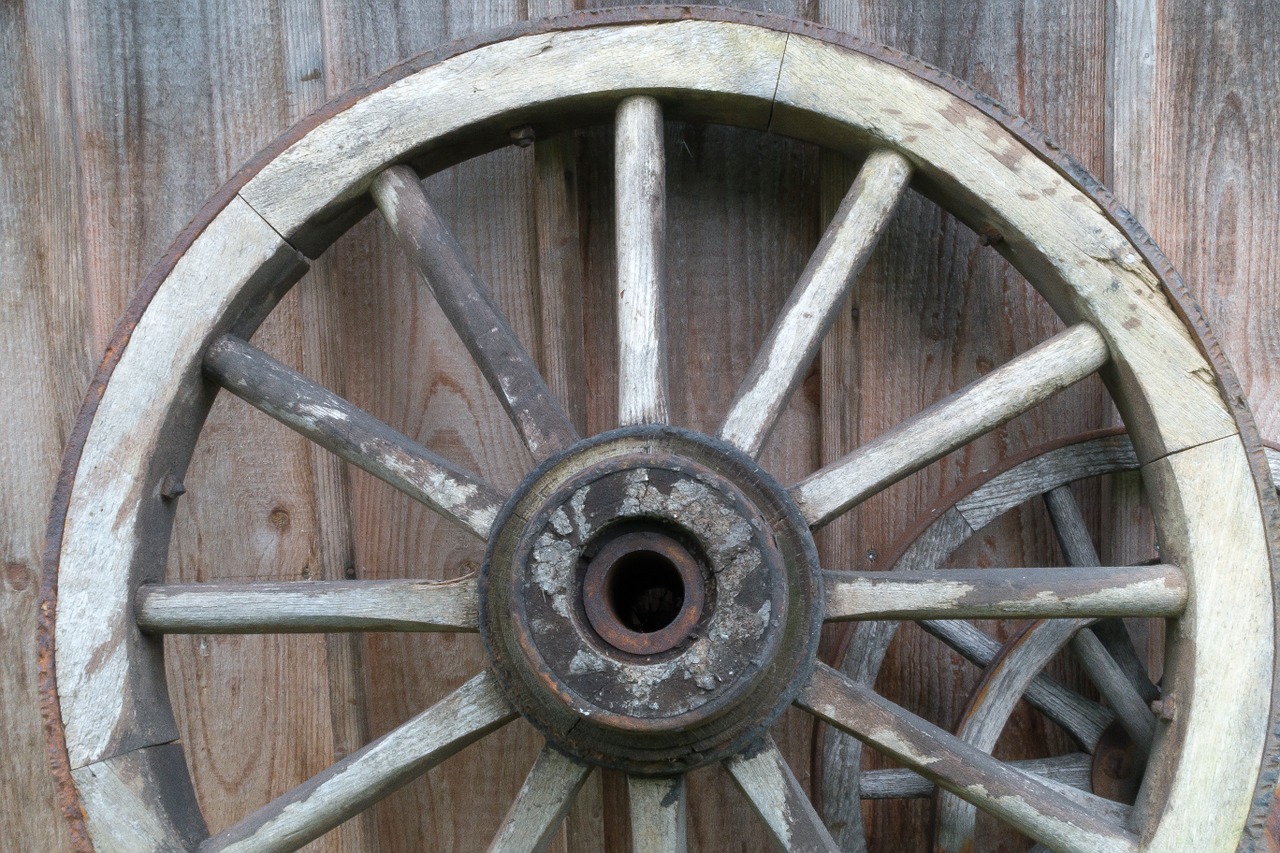 wheel wooden wheel wagon wheel free photo