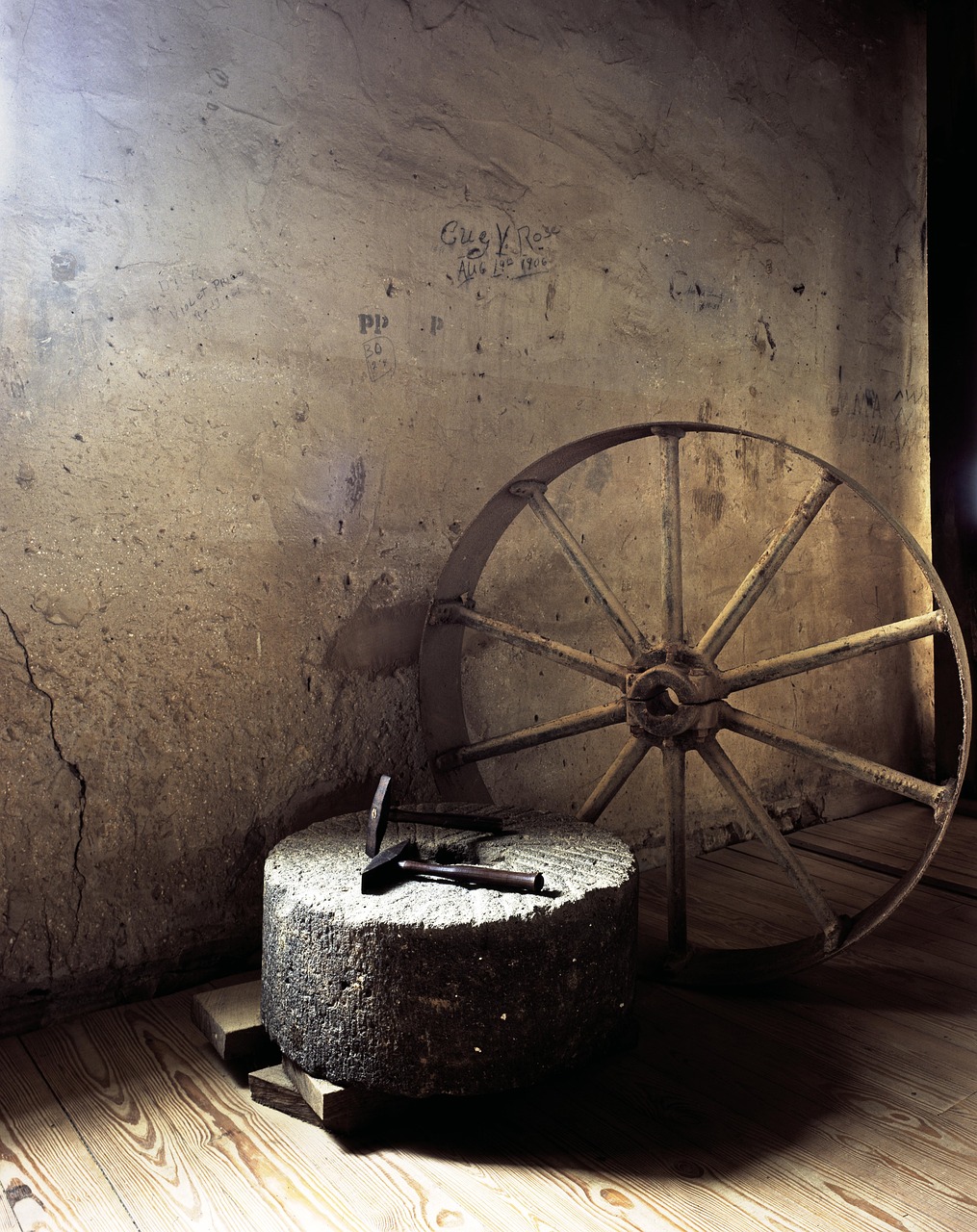 wheel hammer millstone free photo