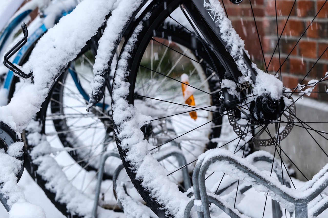 wheel winter snow free photo