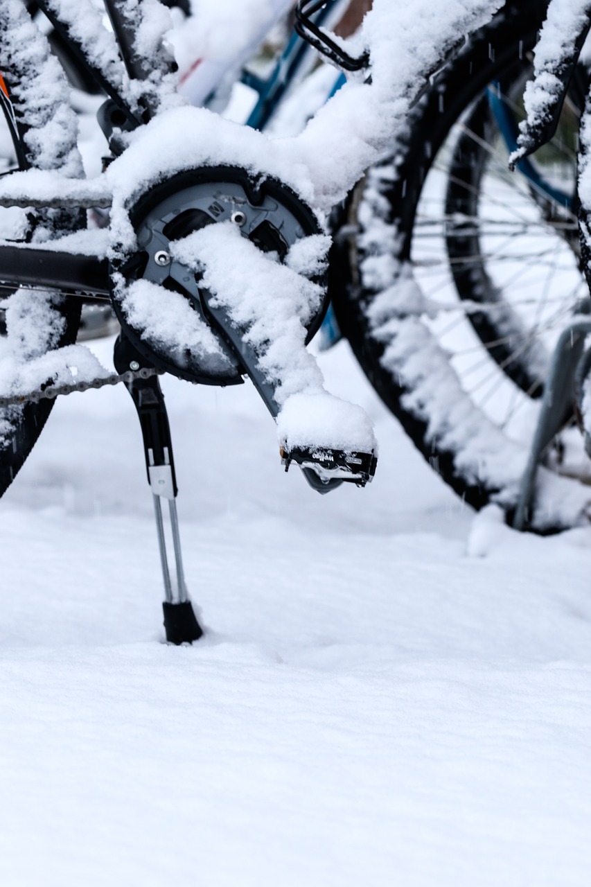 wheel winter snow free photo